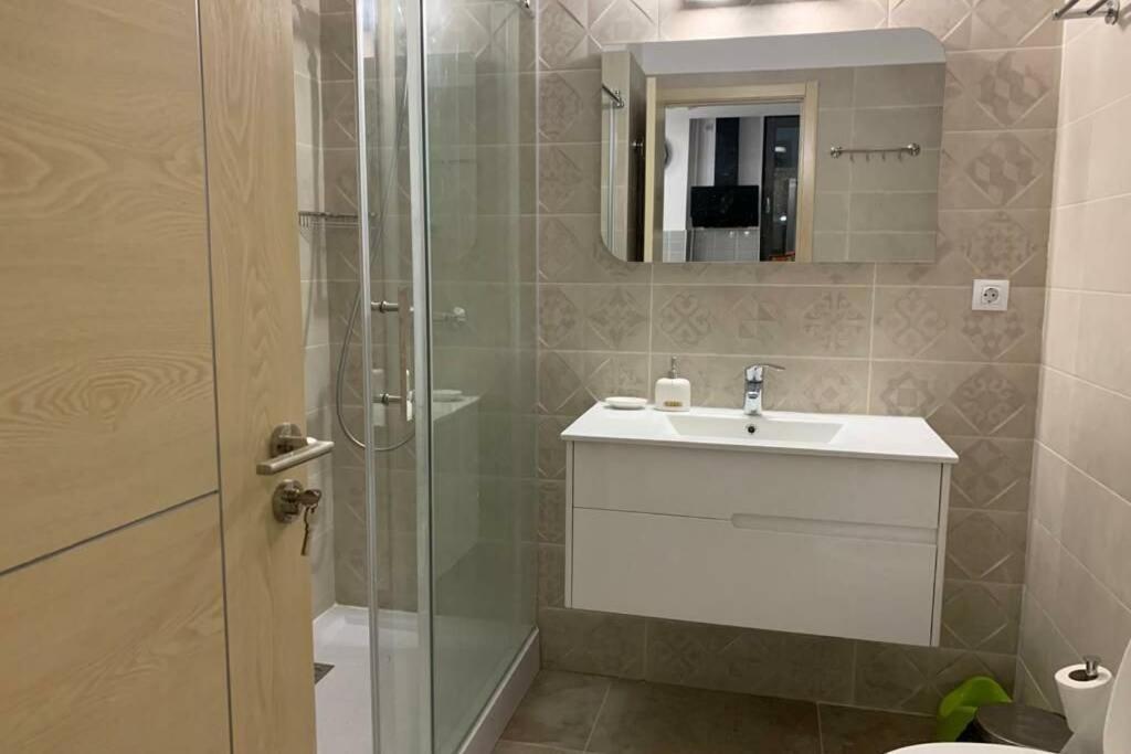 Andreve Apartment By Onix Blue Mamaia Nord, Baby Friendly, Private Parking Năvodari Екстериор снимка